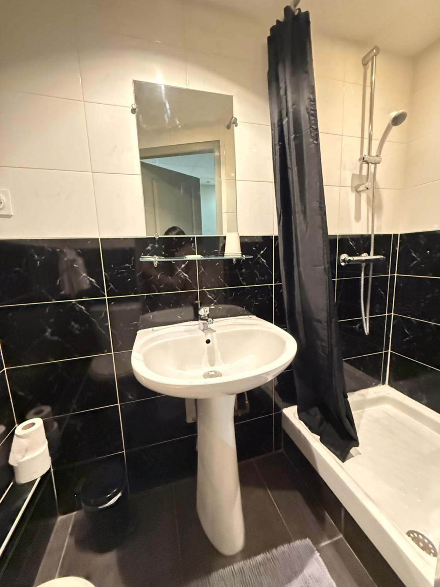 Hotel Relais Sud Valence  Eksteriør bilde